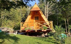 Lepa Lopa Resort
