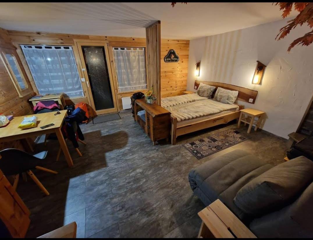 Lepa Lopa Resort Stahovica Exterior photo